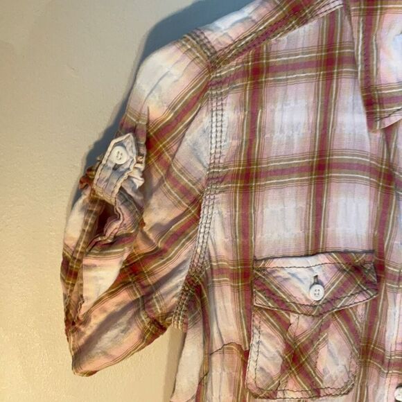 Carhartt Plaid Short Sleeve Button Up, XS. Pink/cream/khaki. Textured gorpcore - Picture 6 of 16